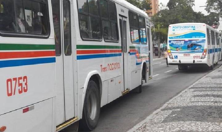 Governador anuncia passe livre para estudantes das regiões metropolitanas de João Pessoa e Campina Grande